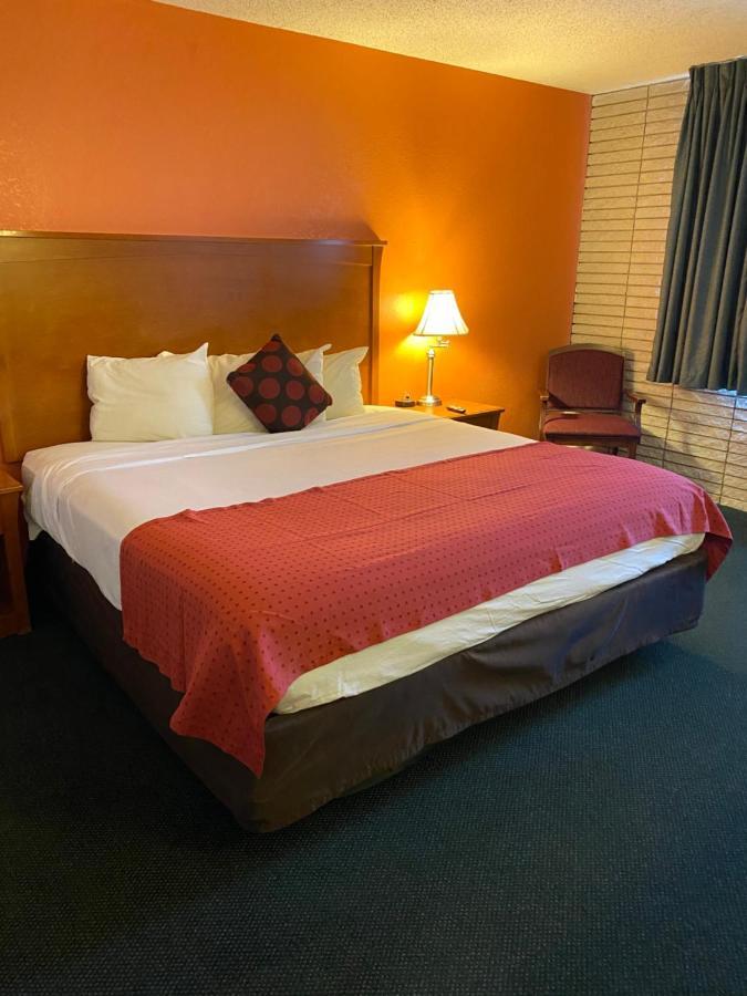 Americas Best Value Inn Salina Luaran gambar