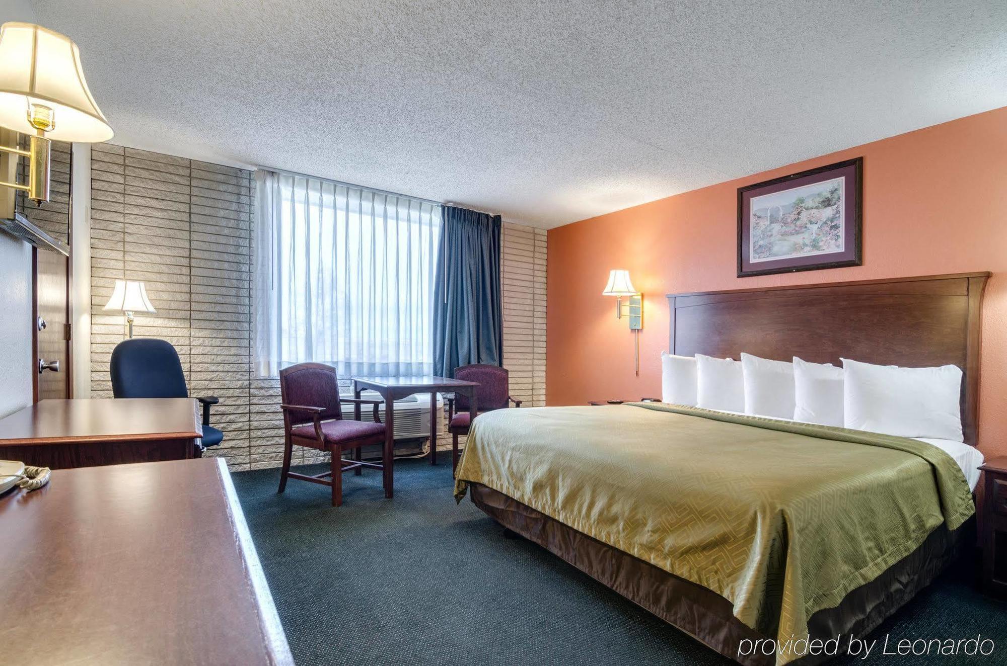 Americas Best Value Inn Salina Luaran gambar